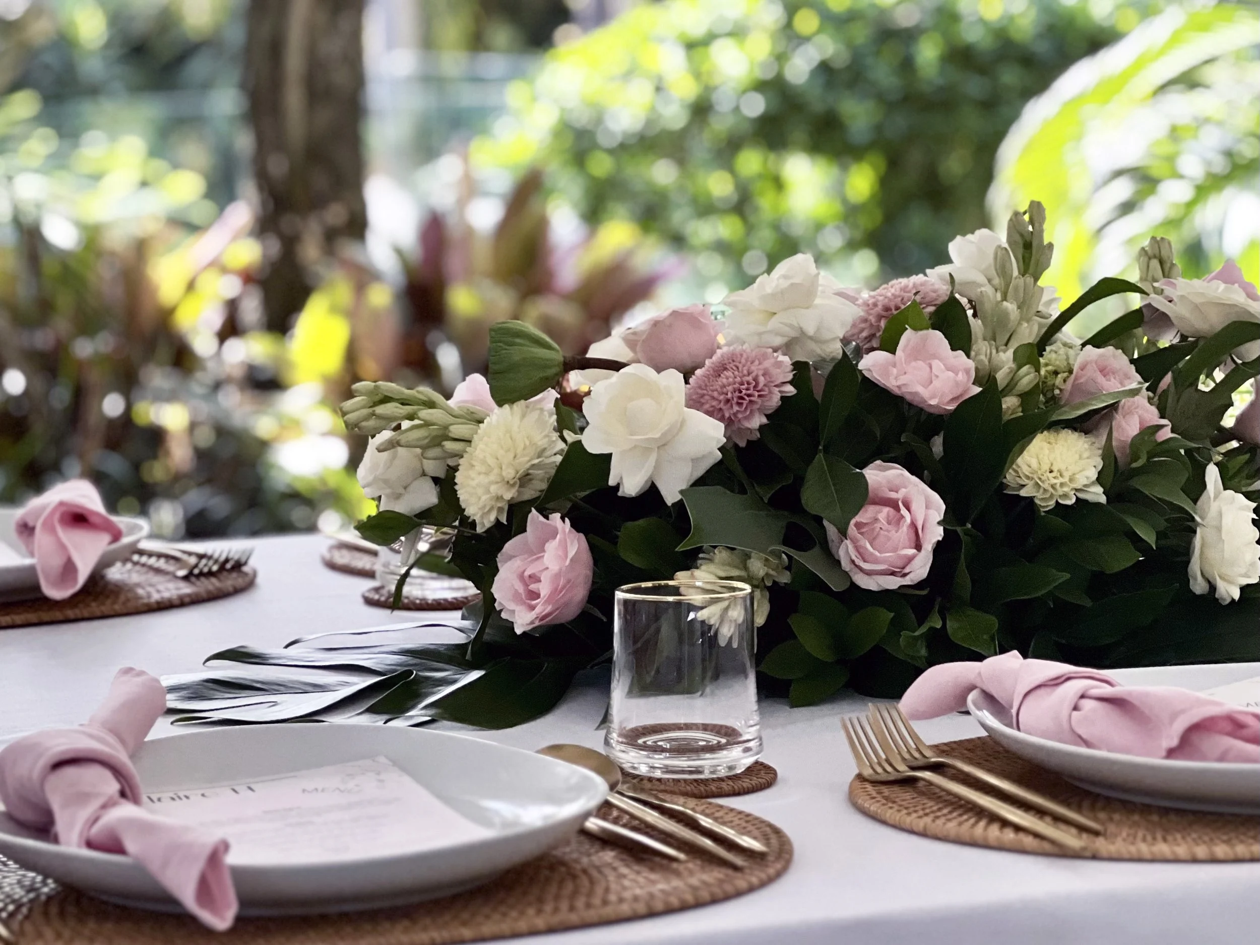 A beautifully set wedding table at Kasianda